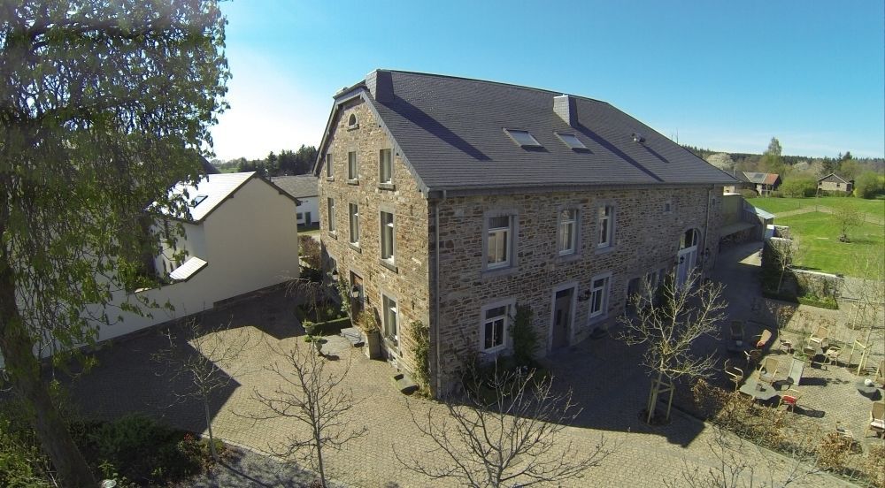 B&B Le Tapis Rouge Vielsalm Exterior photo