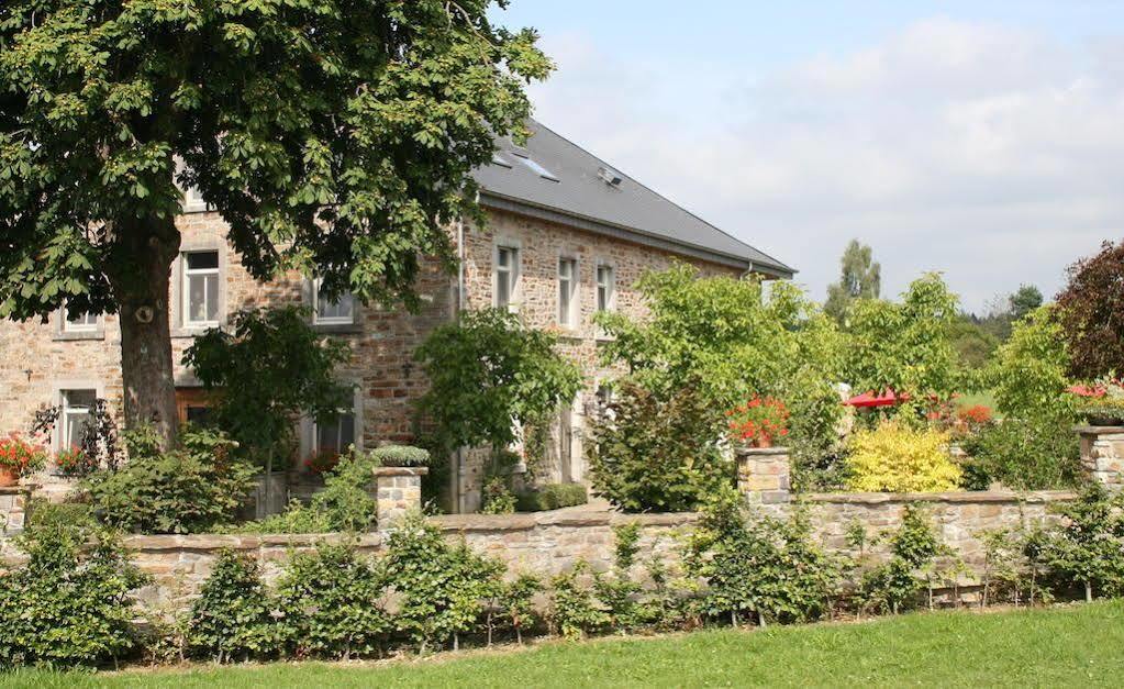 B&B Le Tapis Rouge Vielsalm Exterior photo